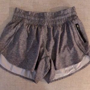 Lululemon Tracker Short 4”